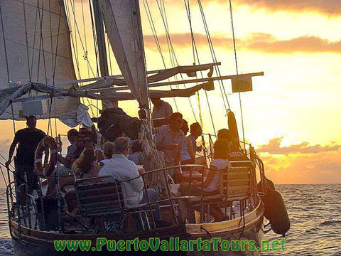 Sunset Sailing Puerto Vallarta